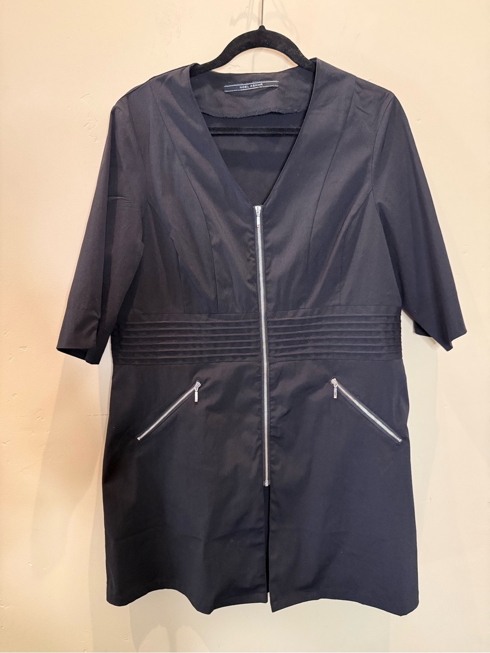 Noel Asmar Black beauty professional jacket with Front Zip
